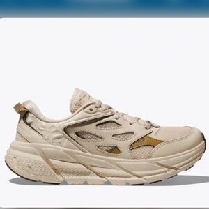 NWOB HOKA Clifton L sneakers